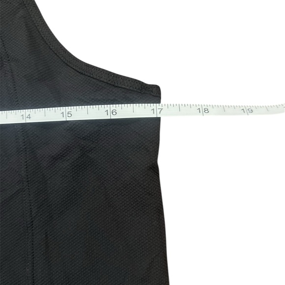 High-Ventilation Running Tank Top size M Measurements - Picture 4 of 6